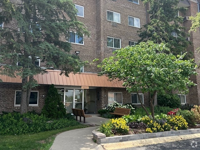 Building Photo - 10353 Dearlove Rd Unit 3I Rental