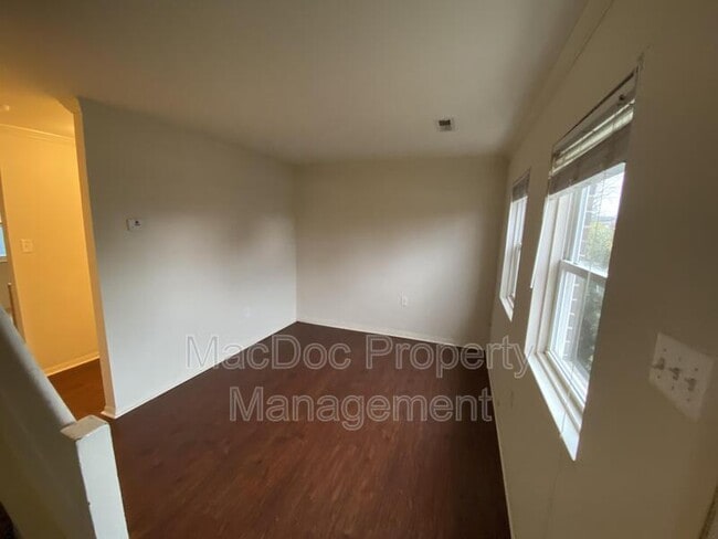 Photo - 729 Anvil Rd