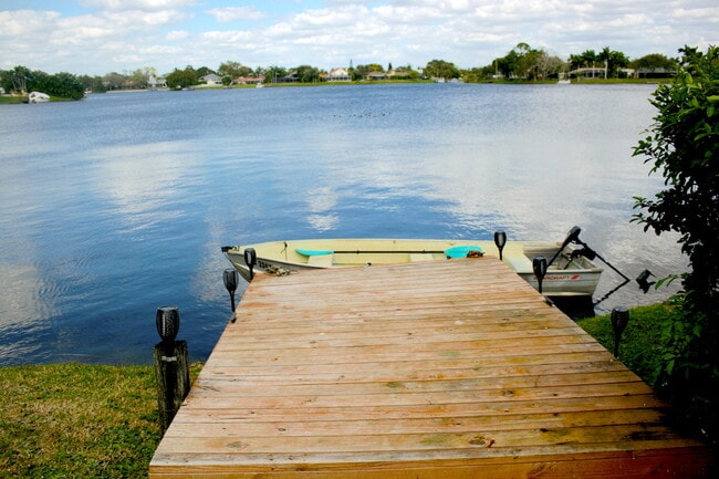 Photo - 12744 Meadowbreeze Dr
