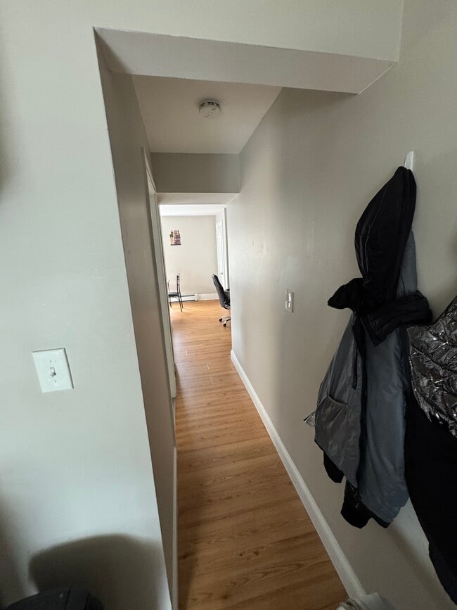 Hallway - 33 Adams St Unit #3