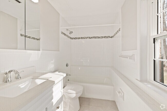 Baño - GlenBrook Estates