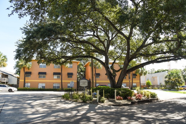 Bayshore One Apartments