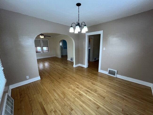 Photo - 713 N 5th St