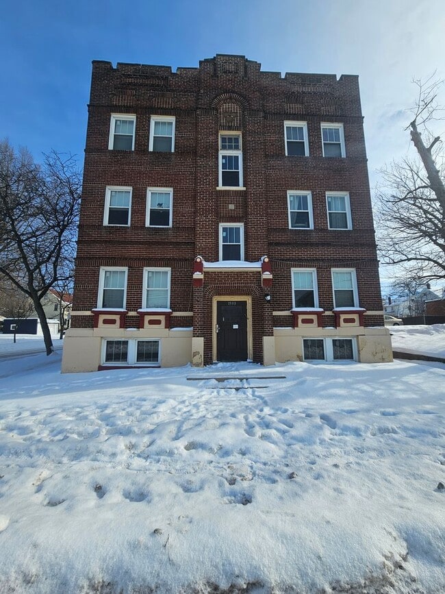 Building Photo - 1933 Lee Rd Unit 1933 Lee Rd  8