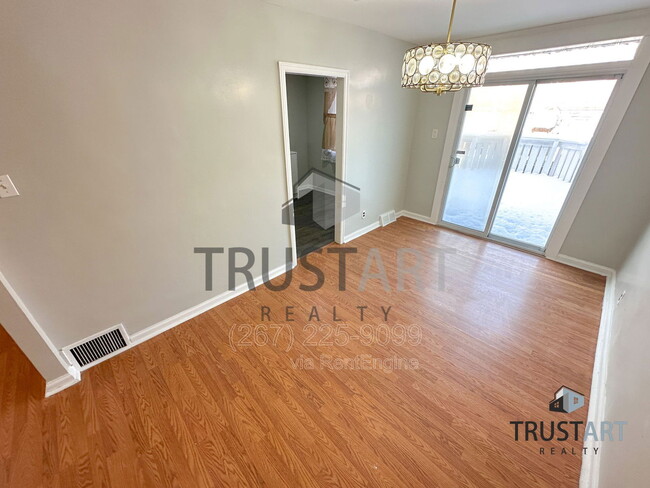 Photo - 217 Stevens St