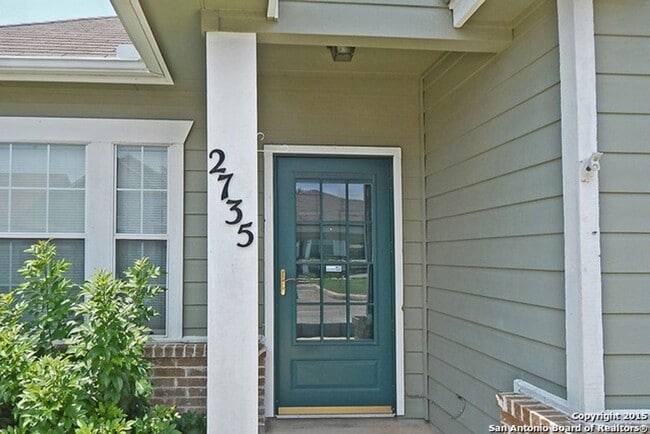 Photo - 2735 Crown Hollow