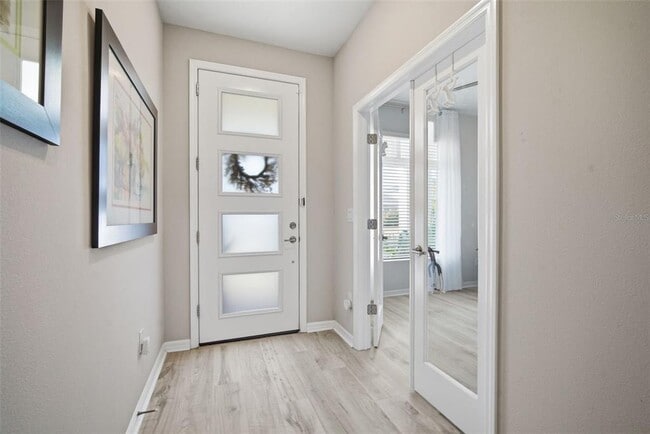 Photo - 31477 Westbury Ests Ave