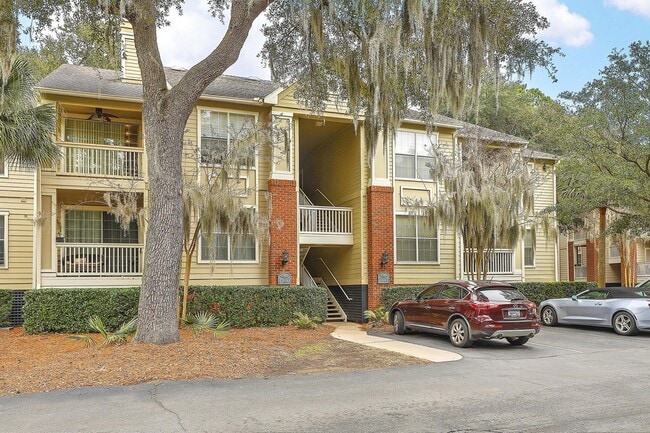 Photo - 1600 Long Grove Dr