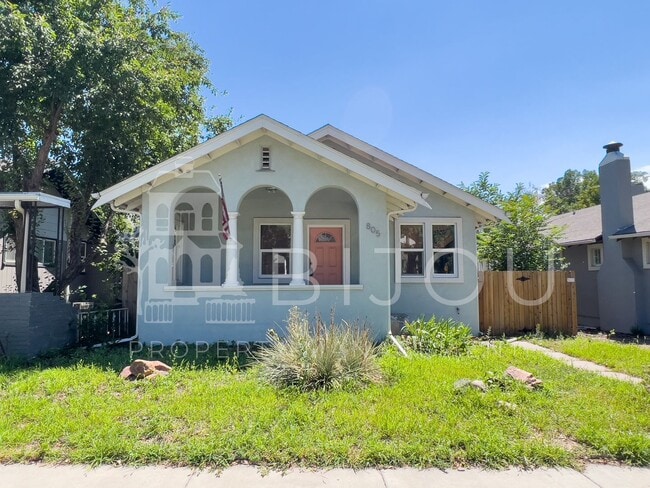 Building Photo - Downtown Bungalow with Large backyard Rental