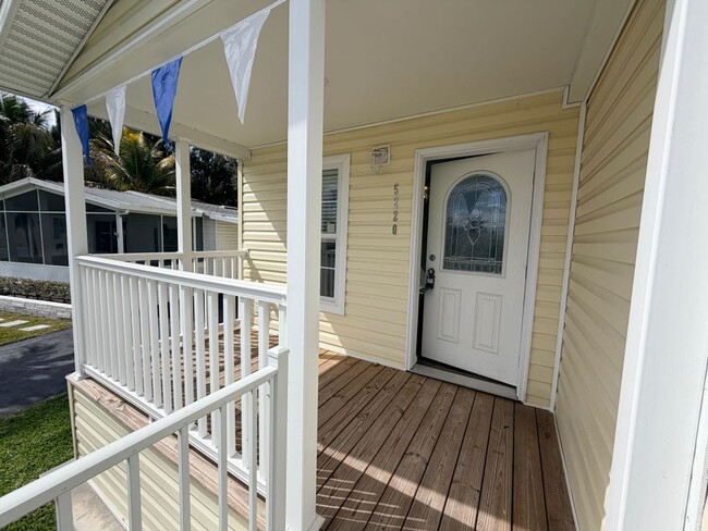 Photo - 5220 SW 33rd St