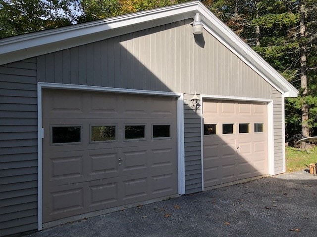 306 Rollins Rd