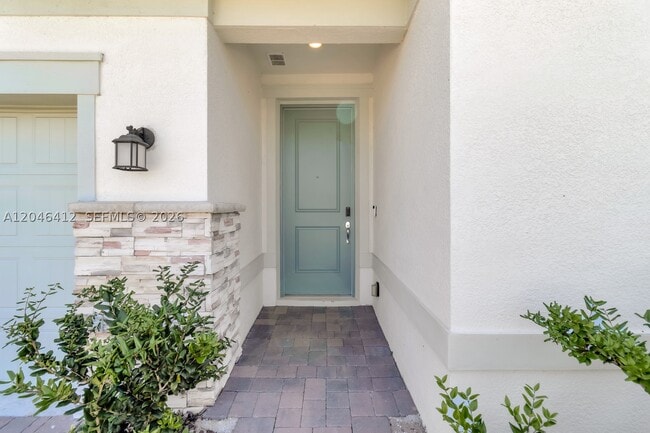 Photo - 2081 Mossy Vine Ave