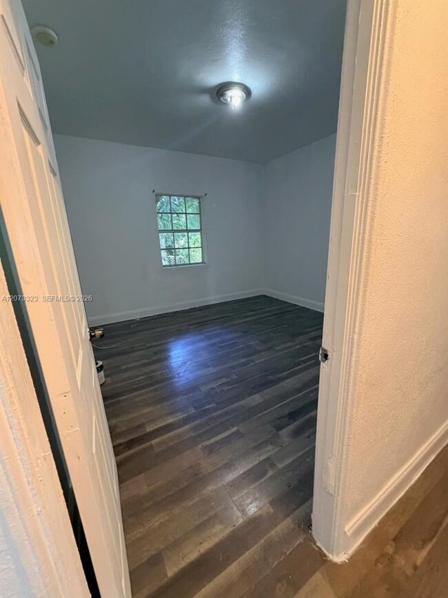 Photo - 786 NW 75th St