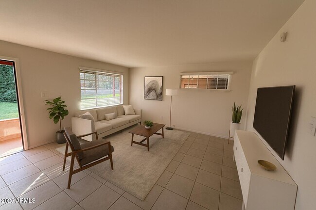 Photo - 5107 E Oak St Unit 3