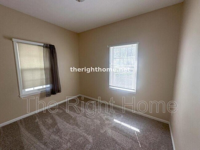 Photo - 902 Harrington Ave