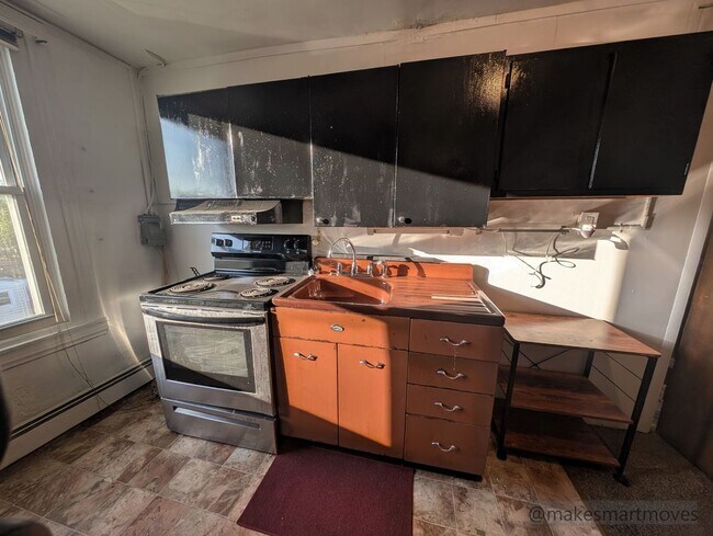 Photo - 835 W Marshall St Unit 6