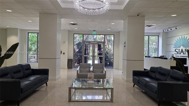 Building Photo - 4001 S Ocean Dr Unit 9F