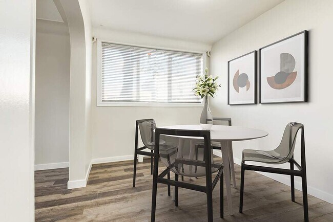 Photo - Brittany Apartments