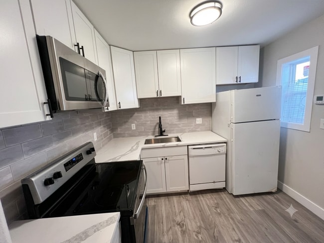 Photo - 1464 Elmira St Unit 1464