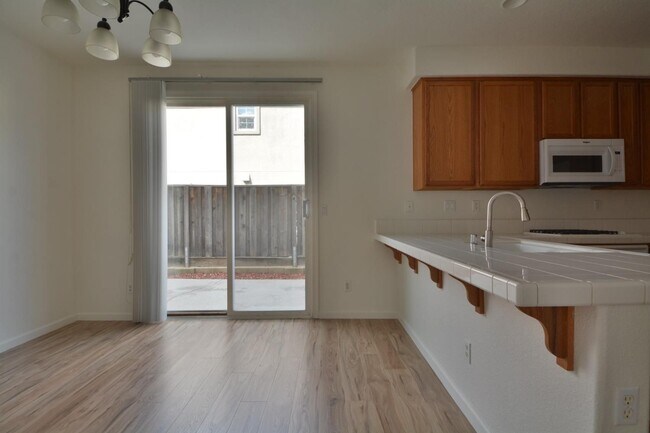 Photo - 511 Massarosa Ln