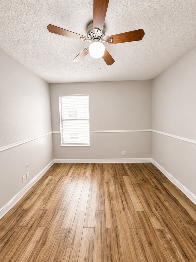 Photo - 1401 Windorah Way Unit G