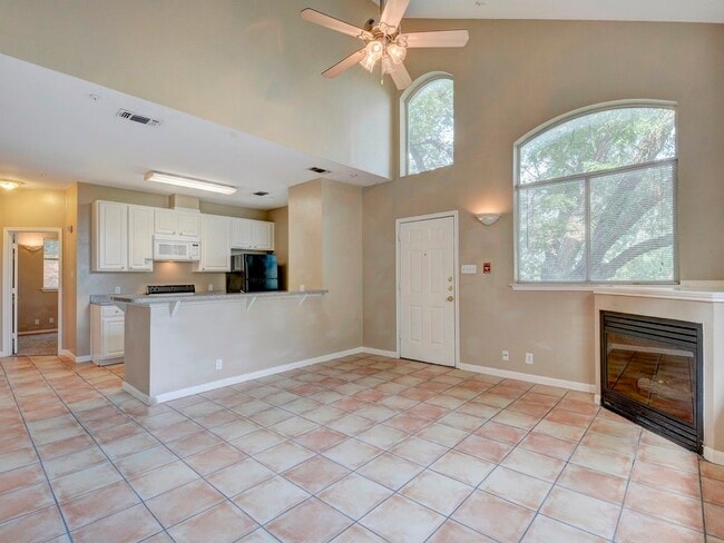 Photo - 2409 Leon St Unit 101