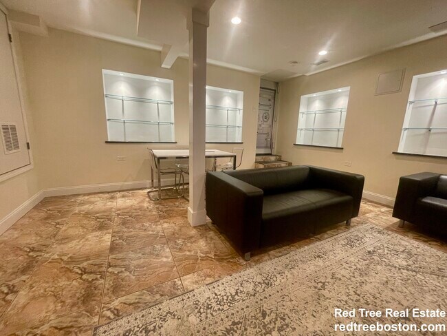 Photo - 27 Saint Marys Ct