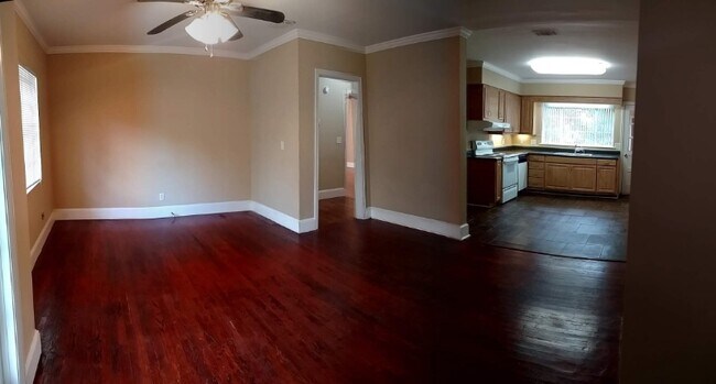 159 E Lincoln Ave