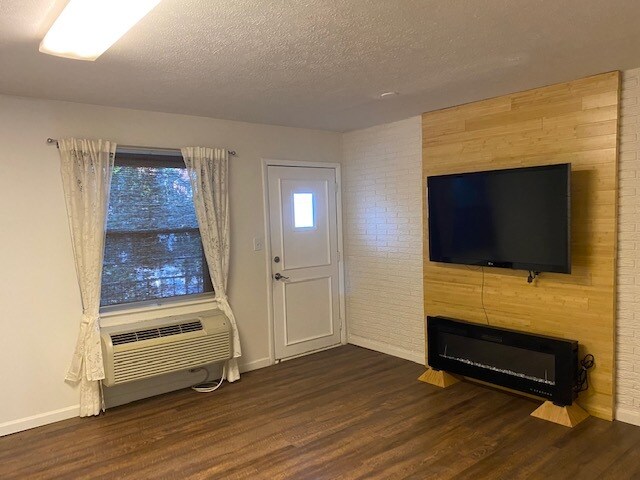 Photo - 4012 DuPont Cir Unidad 308