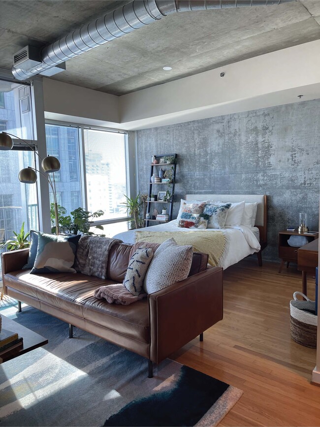 Photo - 943 Peachtree St NE Condo Unit 909