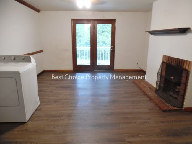 Photo - 211 Brookside Dr Unidad A