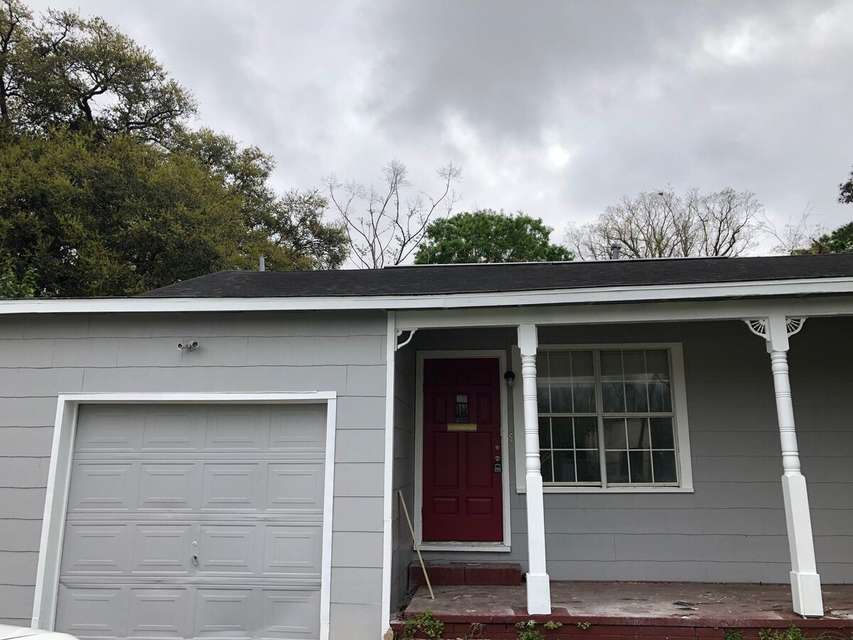 Gorgeous all renovated Home in Beaumont, TX! - Gorgeous all renovated Home in Beaumont, TX!