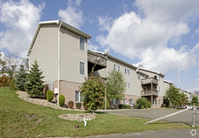 Stonecreek Apartment Homes