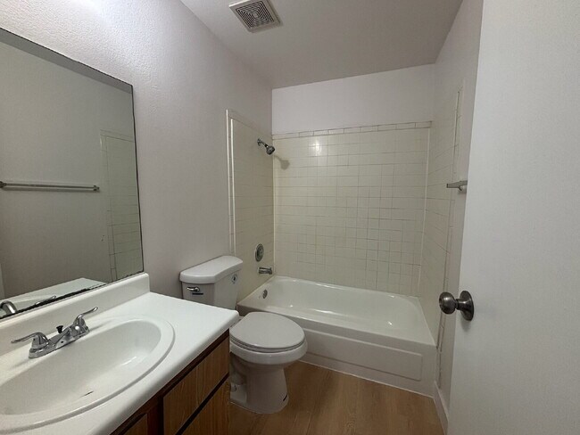 ½ OFF First Month's Rent! Updated 2 Bed | 1 Bath Apartment with In-Unit Washer & Dryer