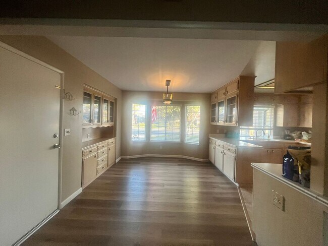 Photo - 189 W Julia Way