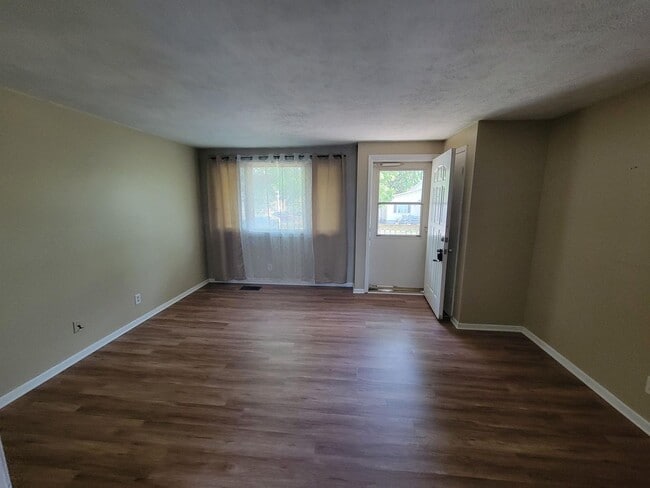 2526/2532 3rd Ave