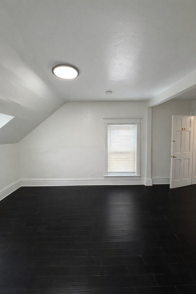 Photo - 14 S Roland St