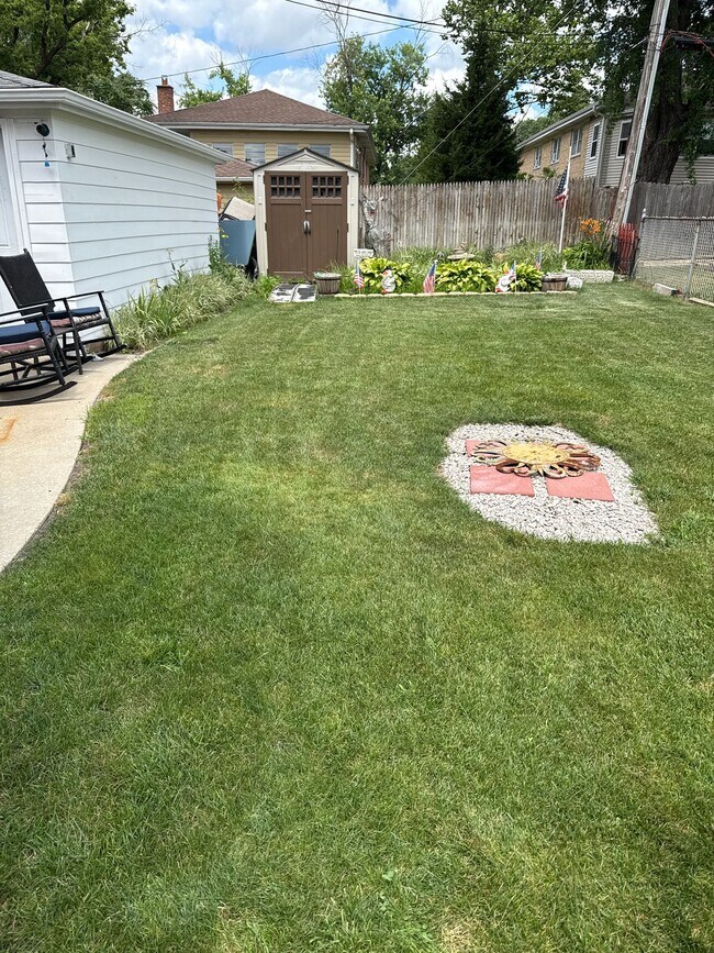 Photo - 16W780 57th St