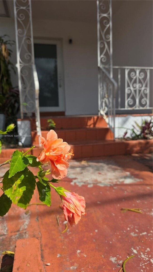 Photo - 5715 NW 6th Ave