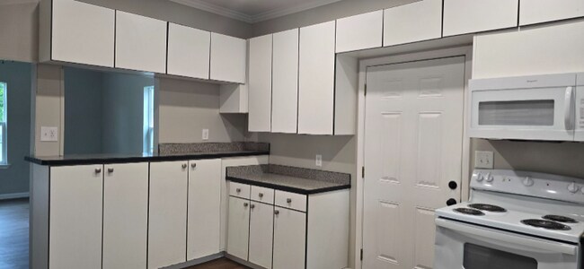 Photo - 105 S 3rd St