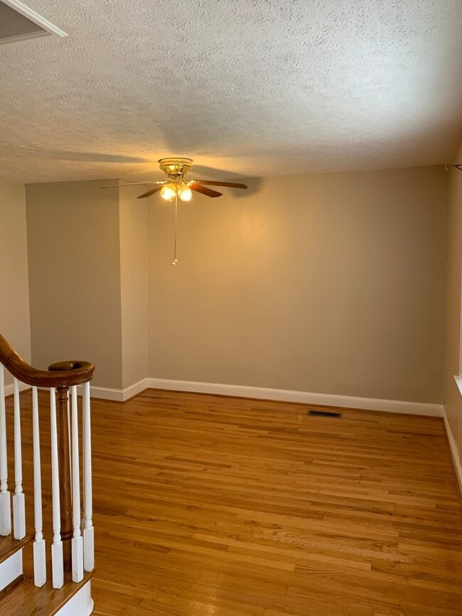 Photo - Beautiful 5 bed/2 bath house