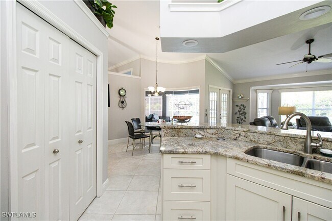 Photo - 333 Wentworth Ct