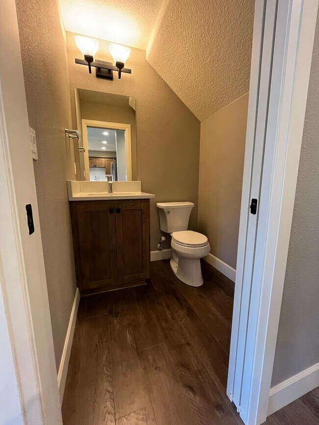 Photo - Spacious Townhome Style Duplex Unit