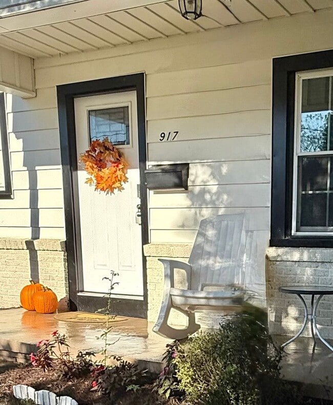 Photo - Your Perfect Retreat Awaits in Kingsport –...