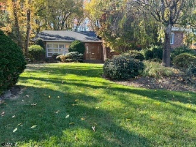 Photo - 722 Hyslip Ave