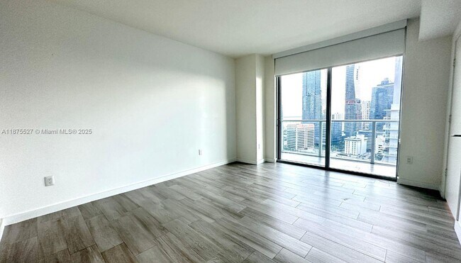 Photo - 1100 S Miami Ave Unidad 2403