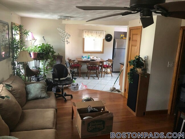 158 Bay State Rd