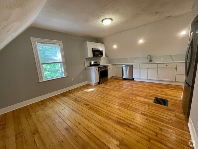 Building Photo - 35 Cameron Ave Rental