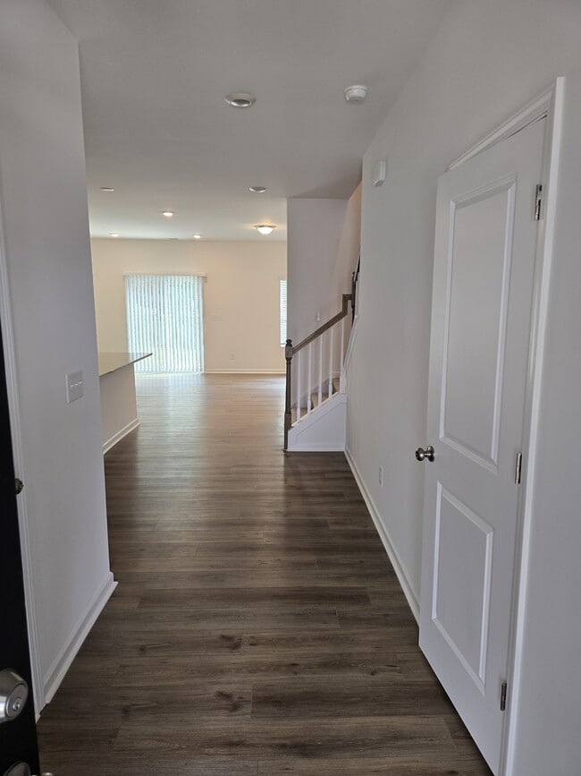 Photo - 2004 Highland Park Dr