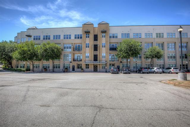 Photo - 201 W Lancaster Ave Unit 314